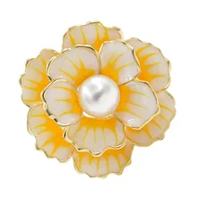 

Young Tulip Blooming Flower Pins Enamel Imitate Pearl Brooch Fashion Jewelry for Women Dress Suit Accessories Good Gift