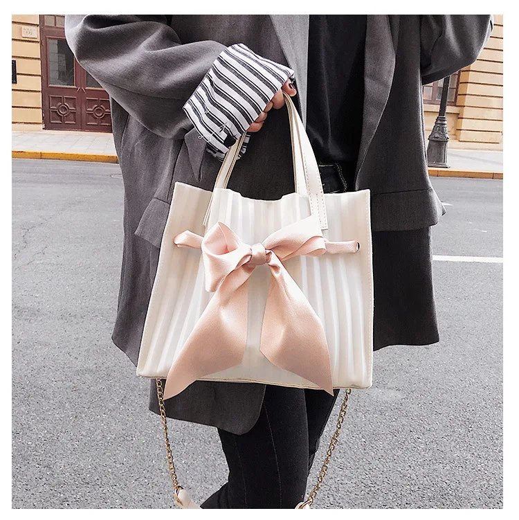 Прозрачная желеобразная большая сумка летняя новая качественная женская дизайнерская сумка Милая большая сумка-тоут с бантом Сумка через плечо с цепочкой
