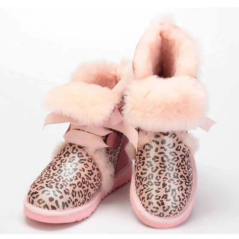 

RUIYEE ladies sheepskin wool one snow boots fashion leather leopard print boots warm non-slip waterproof women's boots 2018 new