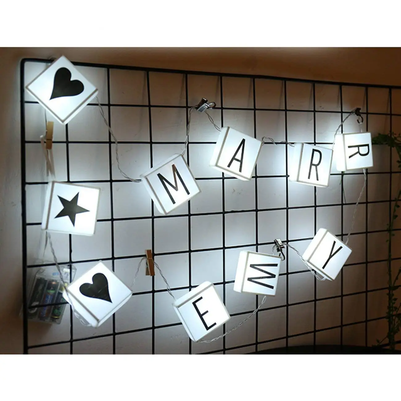 

Led Light Box Sign with Letter DIY 60 Interchangeable Letters Combination Sign LEDs Scrabble String Light Drop Shopping