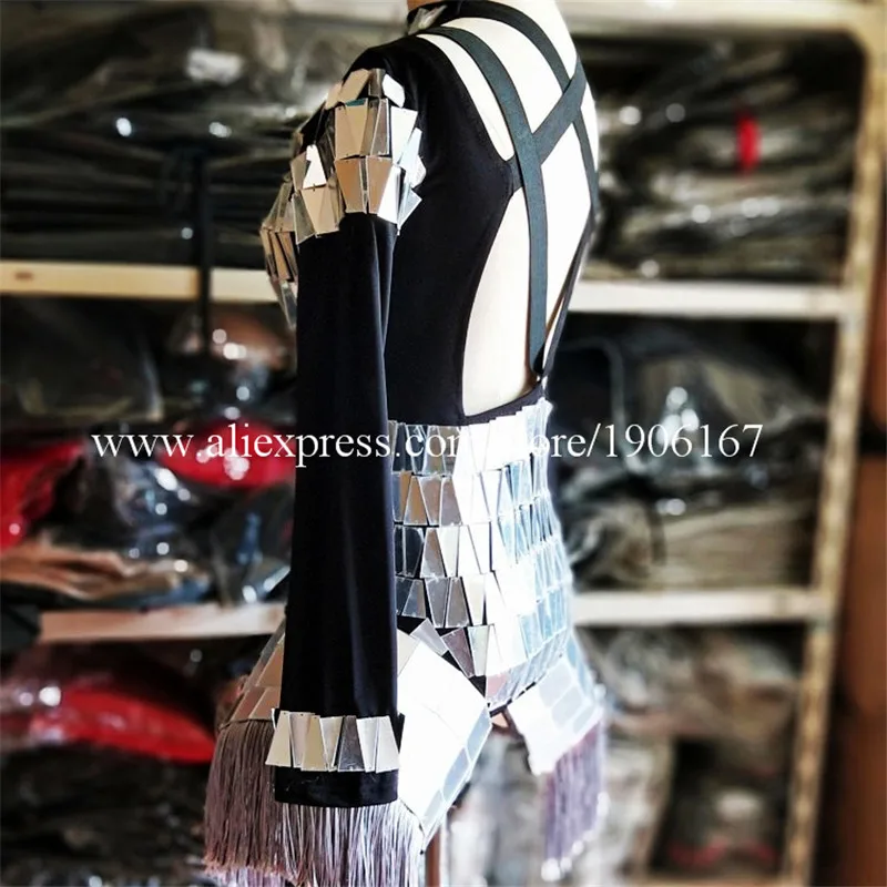Mirror female costumes ballroom04
