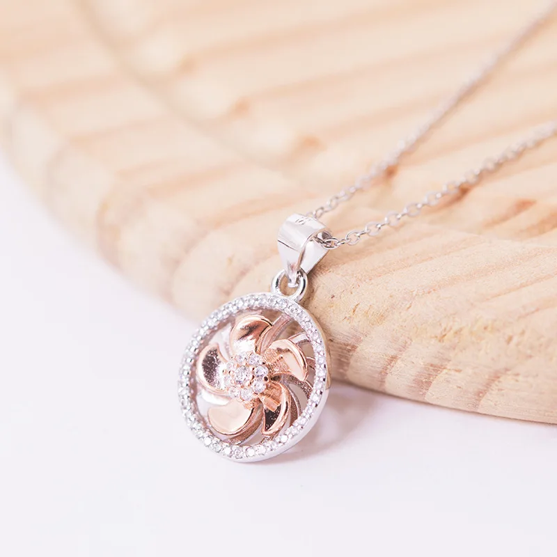 9076852283_896826829