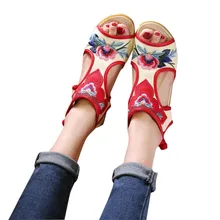 Летние женские сандалии на платформе, мягкие сандалии, женские сандалии, туфли на танкетке с открытым носком в стиле ретро с национальной вышивкой