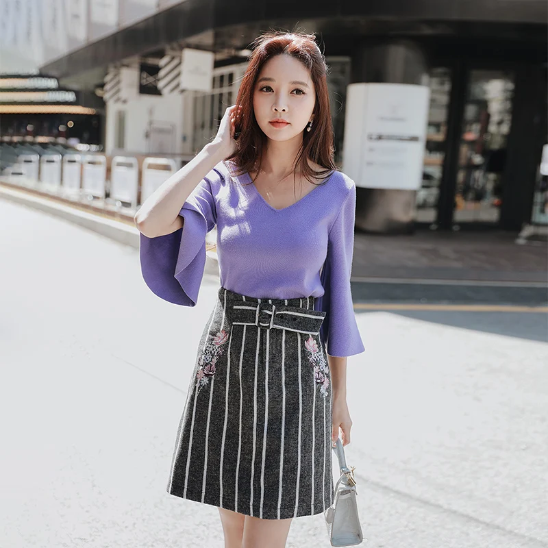 

Dabuwawa New Elegant Striped Skirts Ladies Female Fashion Embroidered Gray Striped Skirt A-Line Skirts D18CSK024