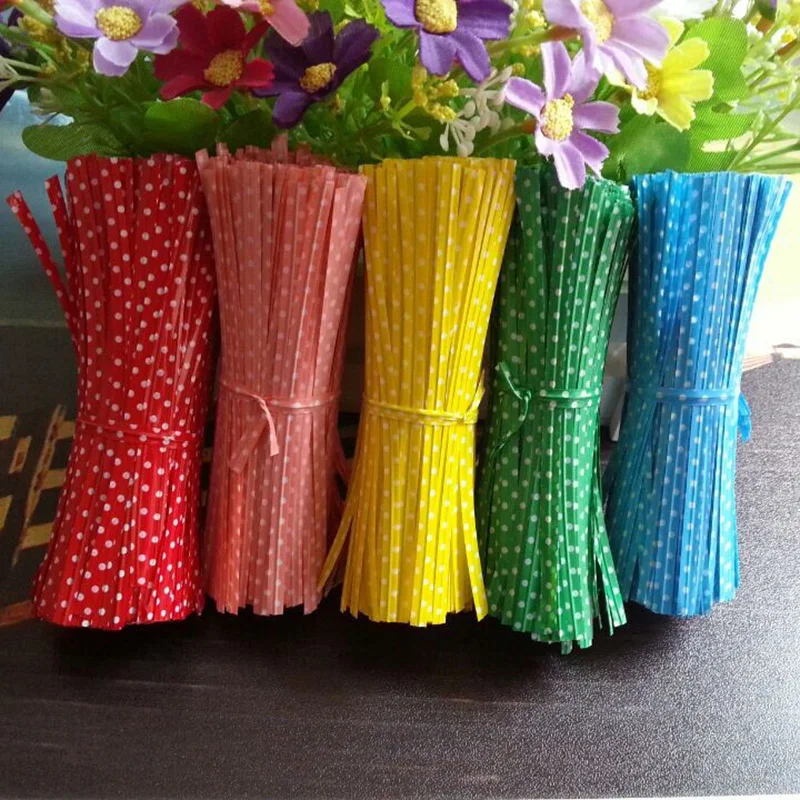 

250pcs/pack Candy Color Dot Print Twist Ties Wire For Cake Pops Sealing Cello Bags Lollipop Gifts Packgae Wedding Party Supplies