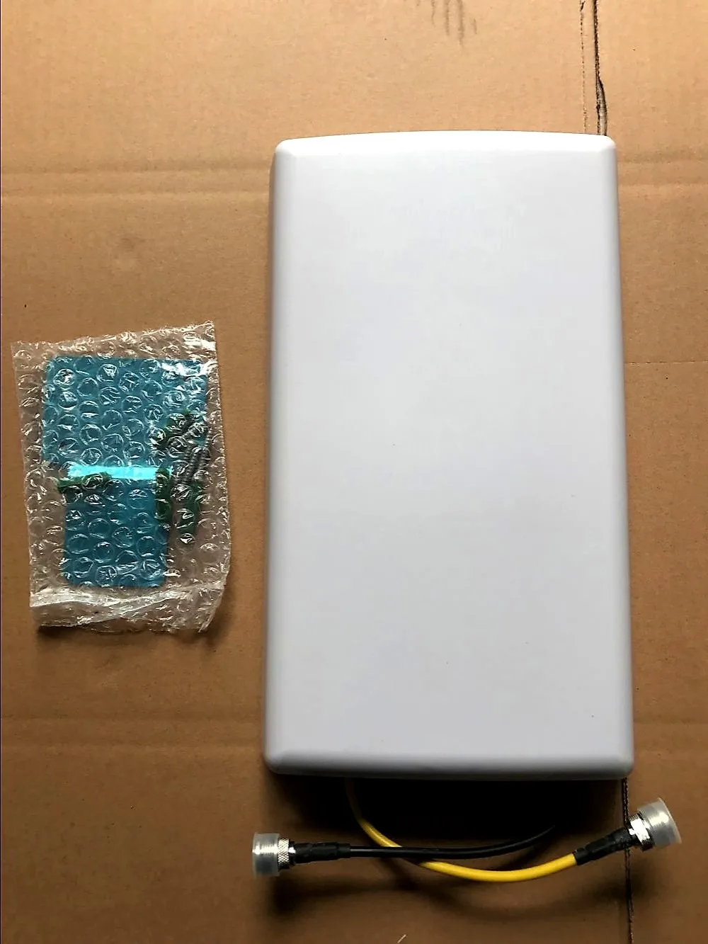 Комнатная панельная антенна Mimo 3G 4G LTE 2x2 880 2700 МГц широкополосная MIMO|panel antenna|mimo 3g3g 4g