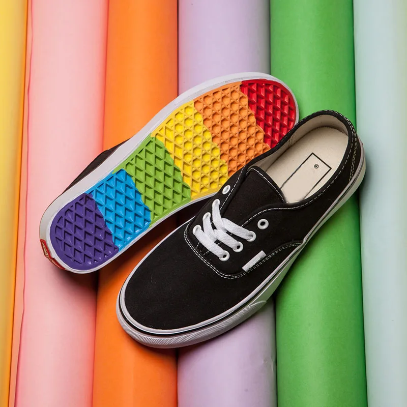 

2019 Wholesales Old Skool DT Canvas Shoes Sk8-Hi Slip-on 2018 Fashion Deisgner Black White Rainbow Sole Casual Without Box