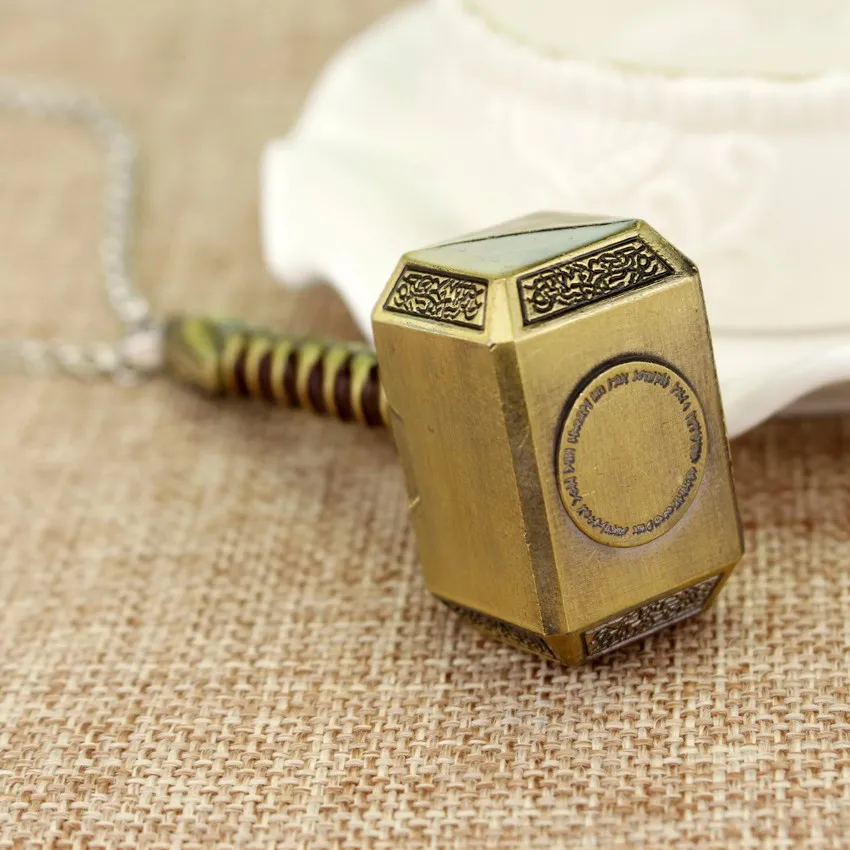 Новая распродажа Молот мстителя Тора может быть выгравирован письмо сплава ожерелье подвеска на серебряной цепочке можно выбрать