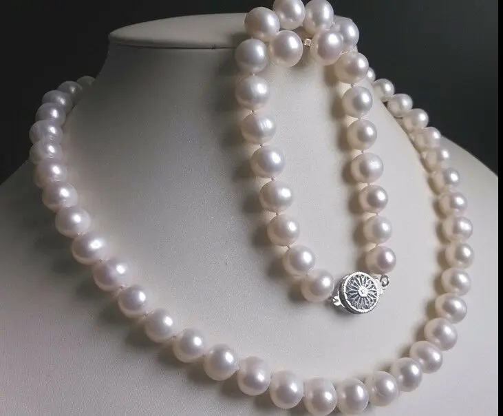 

set of 9-10mm south sea white round pearl necklace18"& bracelet7.5-8"&earring