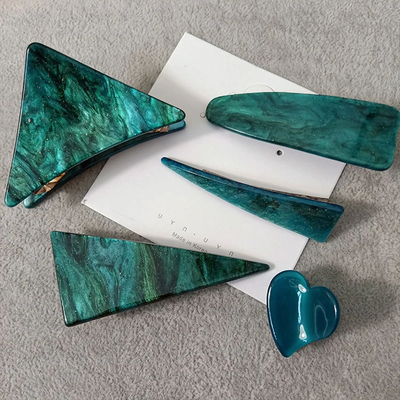 

2019 New Heart Hair Pins Barrettes Hair Clips For Women Green Color Acrylic Hair Claw Hairpin Accessories Fashion Jewelry Gift