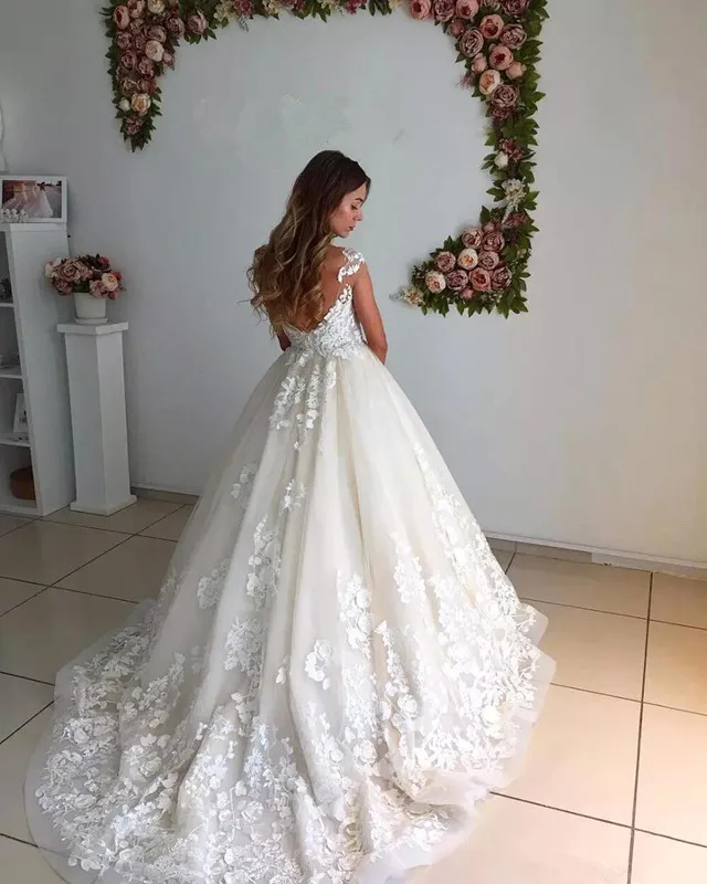 2018-elegant-lace-sheer-neck-a-line-weddin_