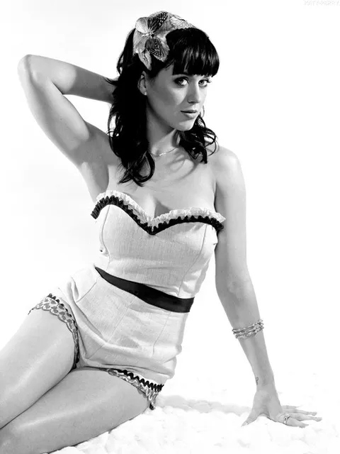 Katy Perry Hot Pinup Singer Music Bw Silk Poster Art Bedroom Decoration