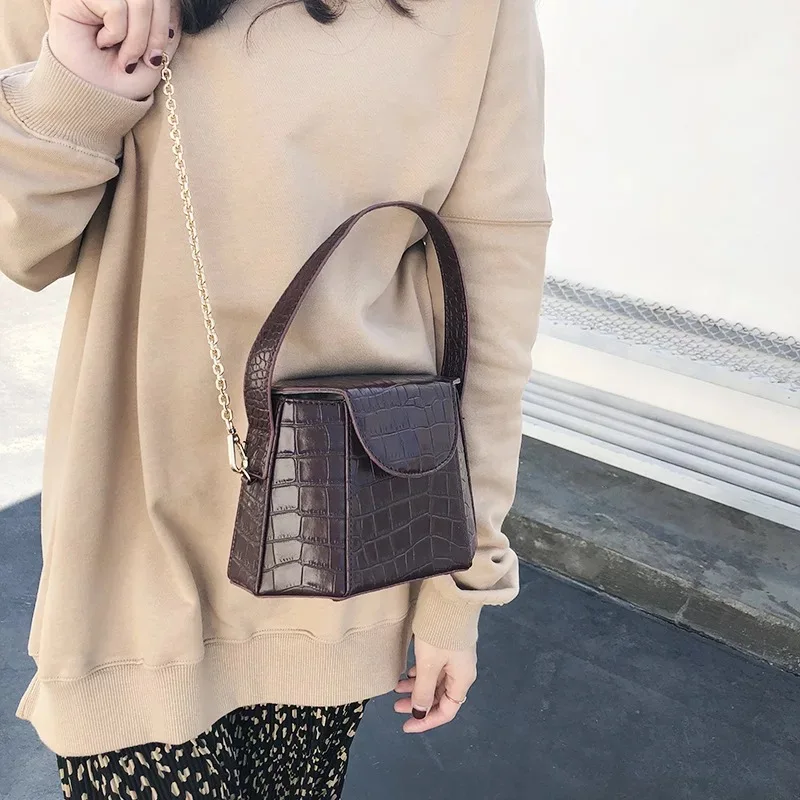 2019 العلامة التجارية الجديدة النساء حقائب يد جلدية عارضة البني حمل أكياس Crossbody حقيبة الأعلى مقبض حقيبة التمساح نمط