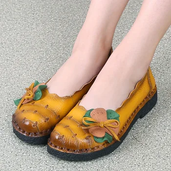 

Nice New Spring Women Flats Genuine Leather Shoes Women Casual Loafers Flower Flat Heel Shoes Soft Outsole Handmade Flats Women
