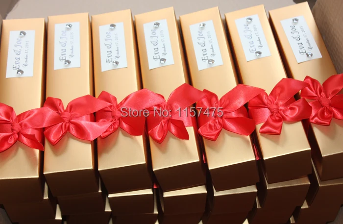 HI2052-35 Royal  Scroll Invitation Card with Golden Box.JPG