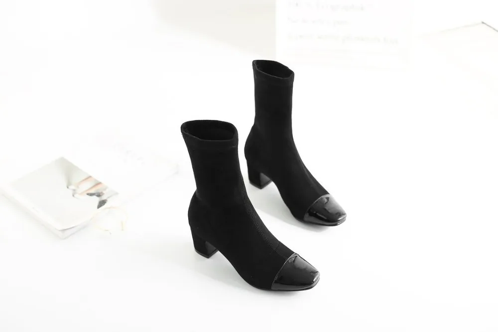 Европейский бренд; женские ботинки на не сужающемся книзу массивном каблуке; ботинки из флока с квадратным носком в стиле пэчворк; женская обувь; эластичные носки; слипоны; bota feminino botines