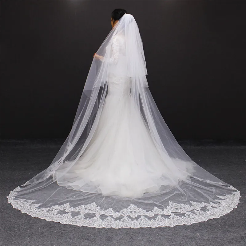 Real Photos High Quality 2 Tiers Blusher Cover Face Cathedral Shining Sequined Lace Wedding Veil with Comb New Bridal Veil