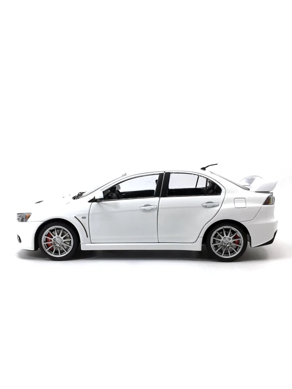 Paudi модель 1/18 1:18 Масштаб Mitsubishi Lancer EVO X белая литая модель двери автомобиля открытый левый руль