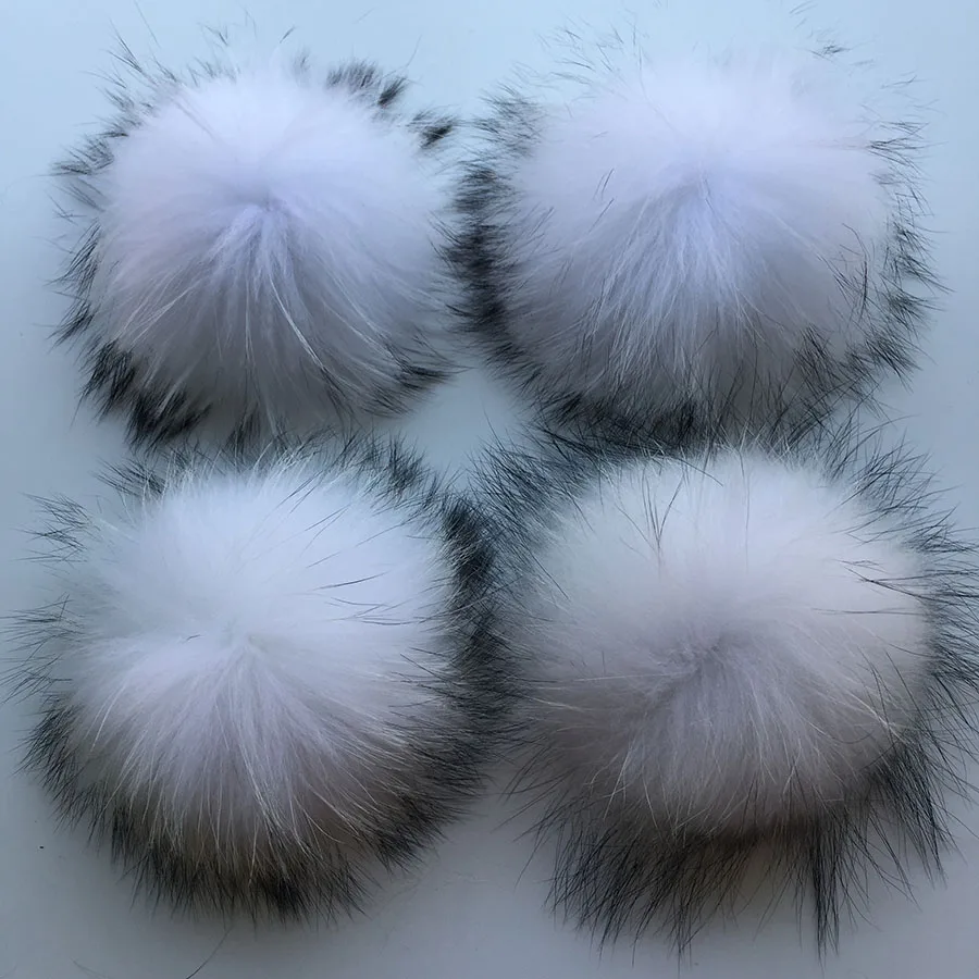 with black tips 10 шт./лот, 15 см, натуральный цвет, помпоны из натурального меха енота для сумок, вязаная шапочка, шапки, помпон из натурального меха - Цвет: with black tips