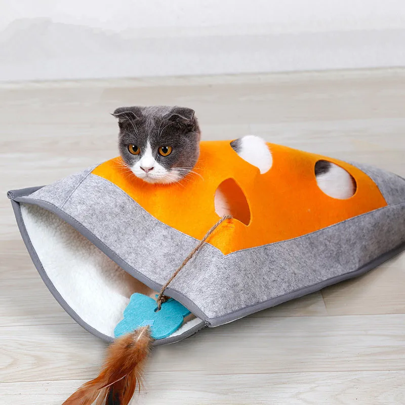 

2019 New Cat Funny Toy Durable Holed Blanket Play Mat Hide Seek Carpet with Holes Scratch-resistant Feather Bell Pet Cat Toy