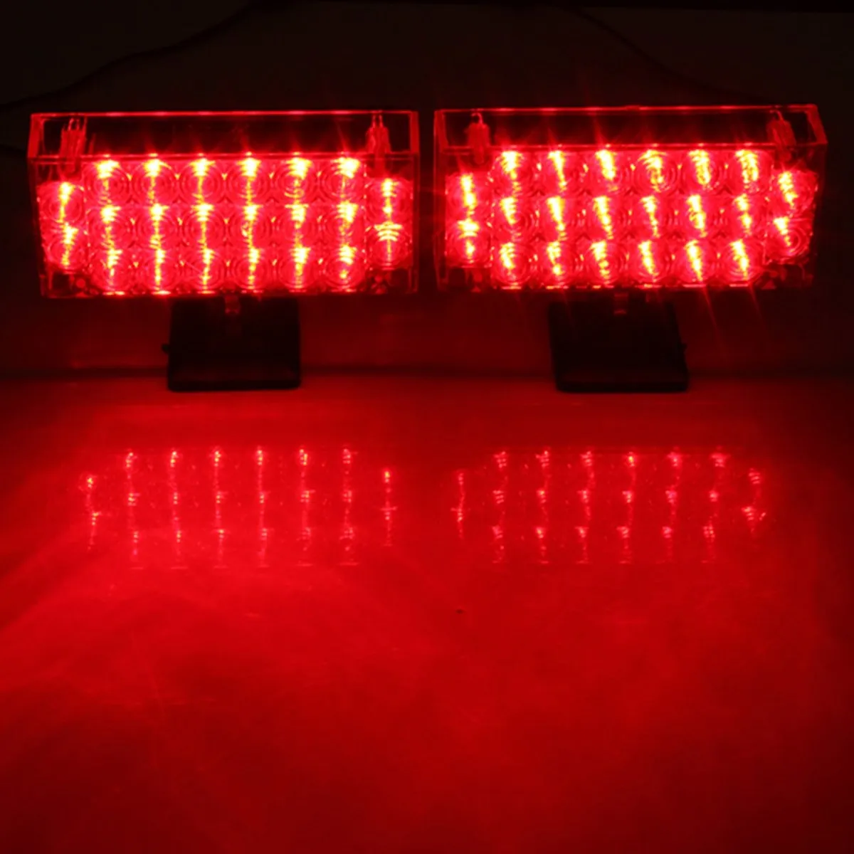 

Lowest Price 1 Pair 22 LED Red Flashing Emergency Light Warning Grill Strobe Flash Lamp 12V 220LM 4W - 6W