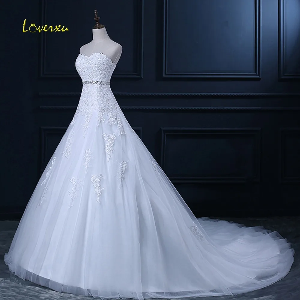 Loverxu Vestido De Noiva с длинным рукавом Цветочные подвенечные платья аппликации Часовня Поезд линии Boho недорогое свадебное платье плюс Размеры