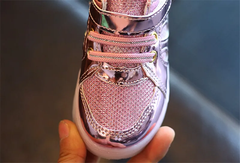 New Kids Glowing Sneakers Spring  Autumn Wing LED USB Luminous Lighted Shoes For Boys Girls Cute Children Lighted Sneaker XSKD01 (12)