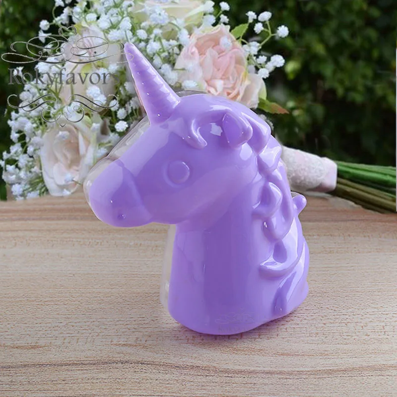 plastic unicorn box (6)