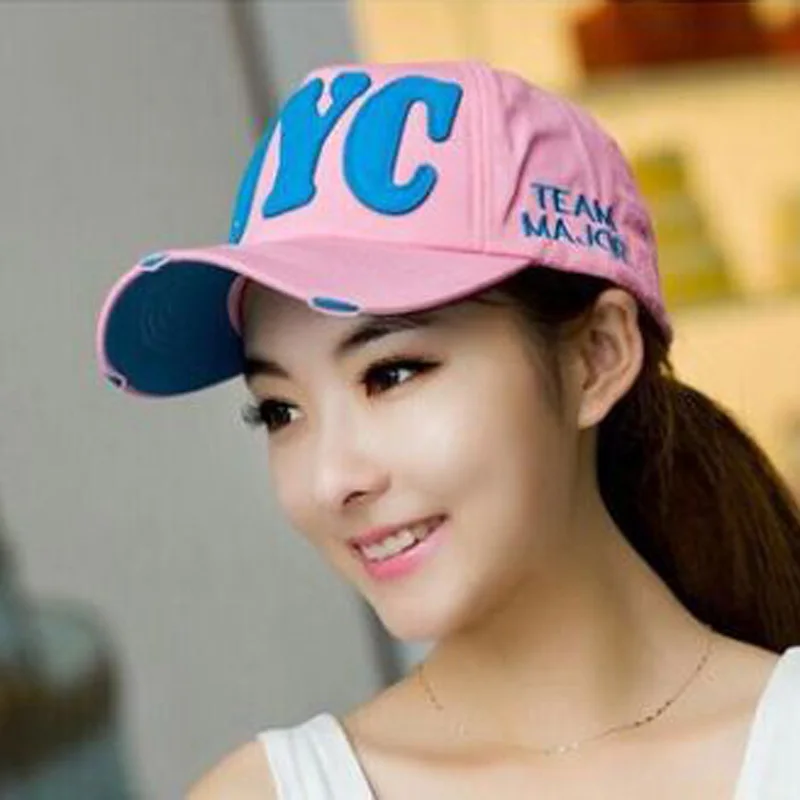 

2017 South Korean Baseball Caps Brand Men And Women Snapback Letter Summer Hip Hop Cap Capsleisure peaked Hat 9 Colors 2201