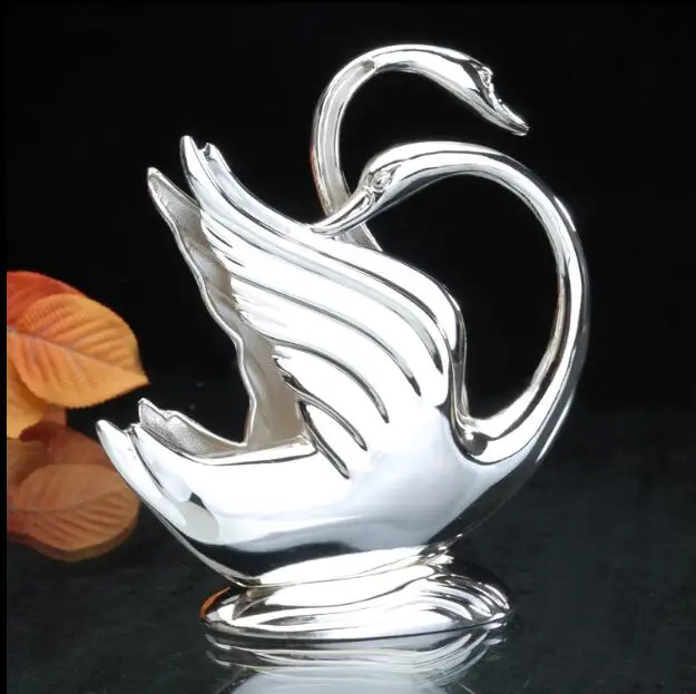 

Europe sliver color swan tissue boxes metal box holder for paper tissue box covers Desktop paper towel storage rack ZJJ005