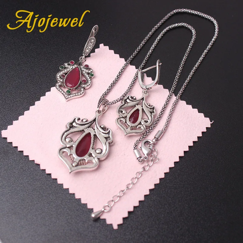 TB000256728-A08