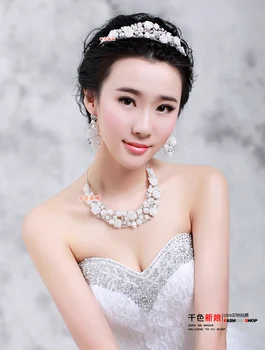 

2017 New Fashion Delicate Ceramic Flower Rhinestone Bridal Accessory Hairwear Earrings Bridal Jewelry Set Wedding Accessory