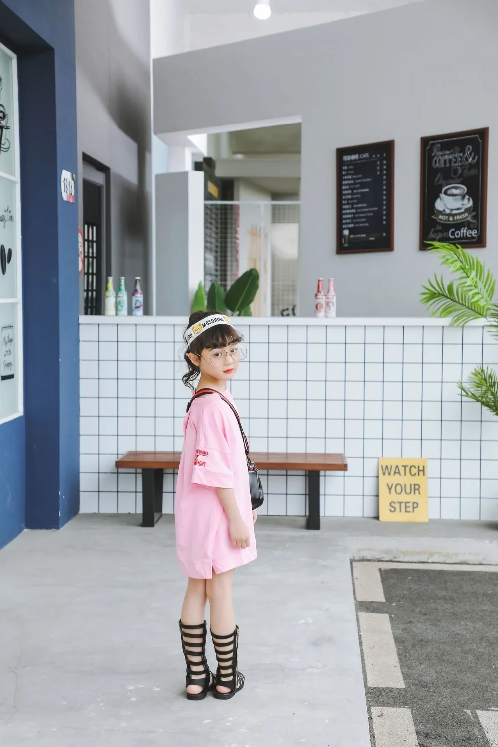 10789035872_149172368