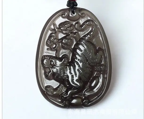 

Natural obsidian zodiac tiger pendants Fate preventable Crystal pendant men's and women's accessories