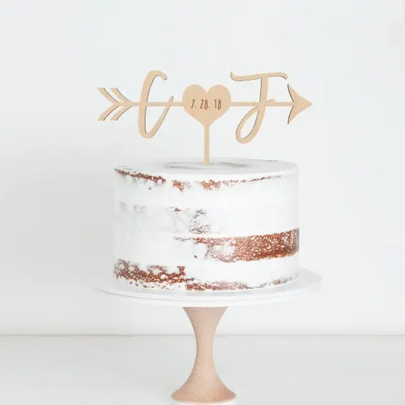 Жених невесты инициалы свадебный торт Топпер на заказ Дата Выгравированные вечерние украшение для свадебного торта помолвочный аксессуар для кекса поставки