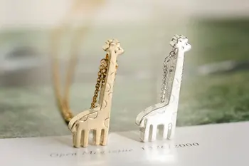 

Fashion pretty animal cute giraffe necklace