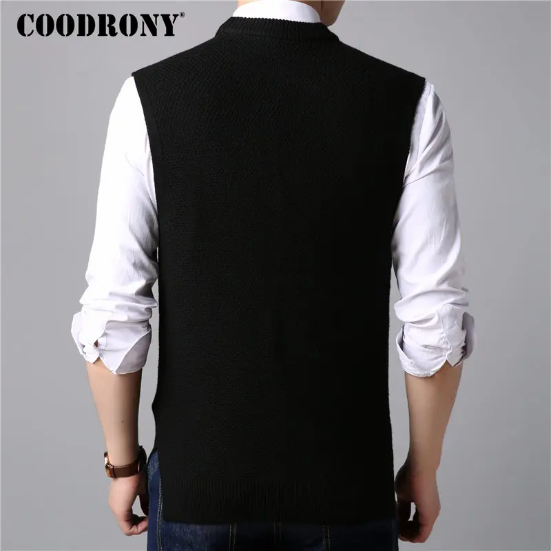 COODRONY Maglione Degli Uomini Vestiti 2018 Autunno Inverno Nuovi Arrivi di Stile di Gusto Squisito O-Neck Senza Maniche Della Maglia di Cachemire Degli Uomini di Lana Maglie e Maglioni 8261
