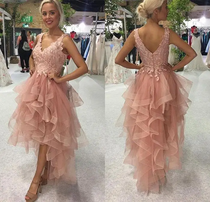 

Front Short Long Back A Line V Neck High Low Homecoming Cocktail Dresses Lace Top Tiered Tulle Short Prom Gowns