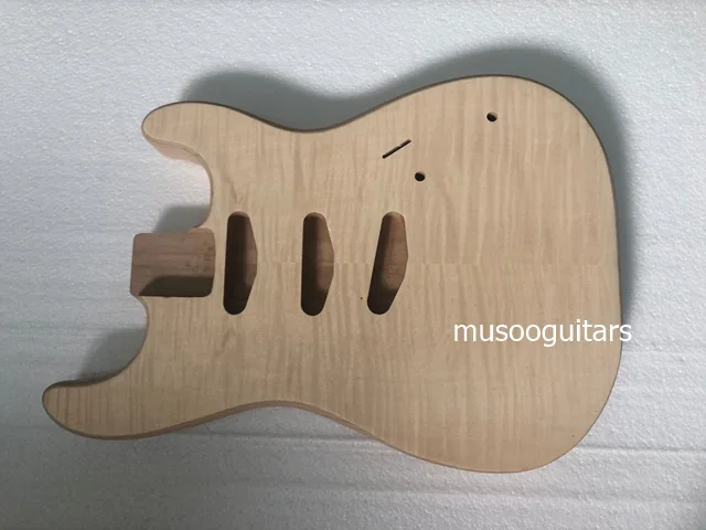 

Unfinish guitarra eléctrica cuerpo con llama chapa de madera de arce