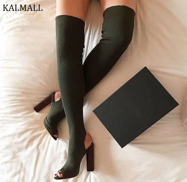 Женские Эластичные ботфорты KALMALL бежевые вязаные на блочном каблуке в стиле Ким