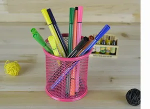 Металлическая круглая ручка и держатель для карандашей с сетчатым дизайном, настольный аккуратный офисный канцелярский аксессуар, настольный контейнерный горшок, Органайзер - Цвет: Красный