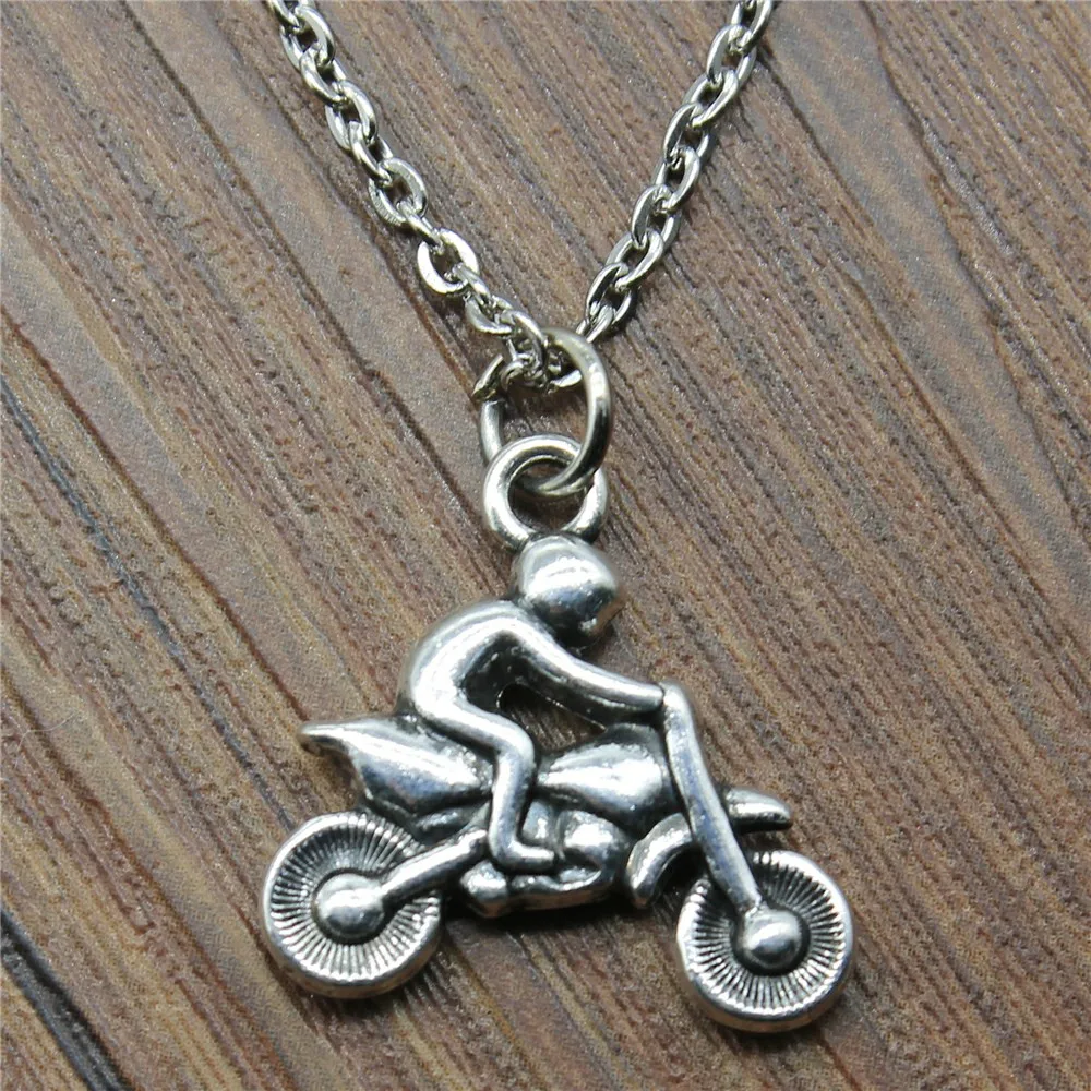 

Dropshipping Welcome 21x21mm Motorcycle Athletics Pendant Necklace Antique Silver Color Necklace Fashion 2019