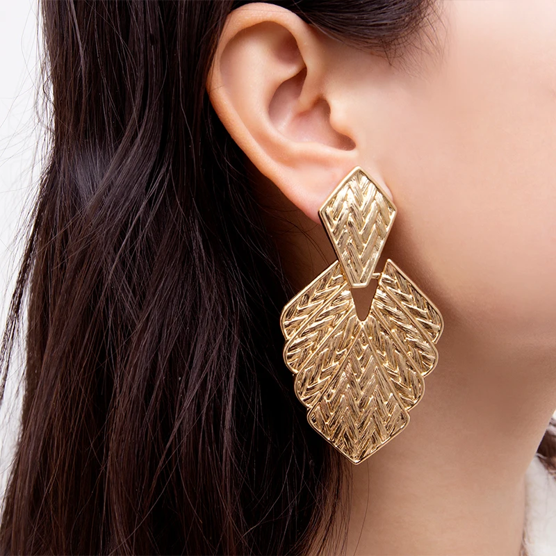 

Leaf Earrings 2019 Women's Fashion Jewelry Gifts Accessories Elegant Fashion Style Earrings Golden Silver Carl Design Best Gifts