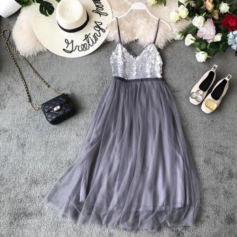 النساء مثير اللباس Vestidos الصيف V الرقبة السباغيتي حزام طويل رداء 2019 جديد الإناث الترتر خليط الدانتيل حزب فساتين