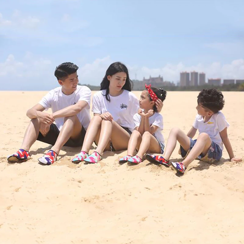 

Men Beach Shoes Shoe Water Swimming Slippers Booties Water Gym shoes Women Waterproof Men Sneaker socks Aqua shoes kids
