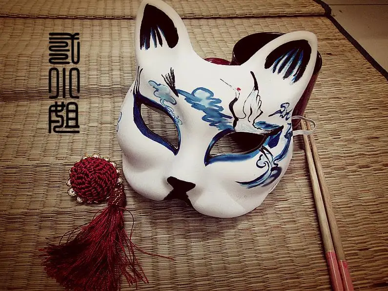 

Upper Half Face Japanese Style Hand-Painted Cosplay Fox Mask Masquerade Crane Pattern for Carnival Party Halloween