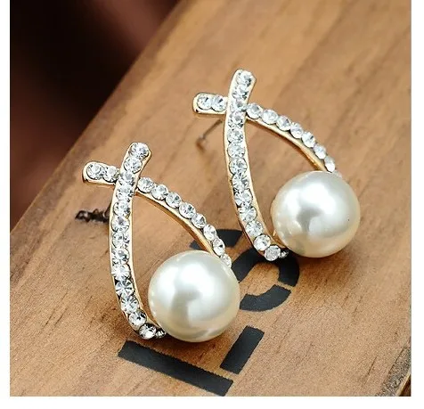 Free Shipping 2016 Fashion Gold Crystal Stud Earrings Brincos Perle Pendientes Bou Pearl Earrings For Woman