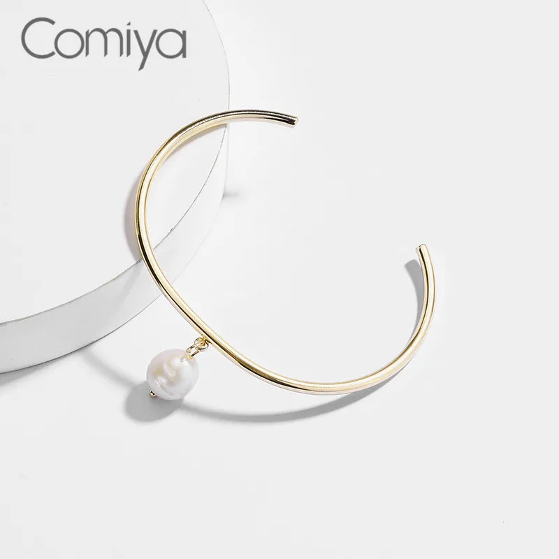

Comiya Designer Bangles Zinc Alloy Gold Color Simulated-pearl Decoration Ethnic Simple Fashion Korean Bangle For Women