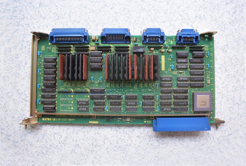 

FANUC A16B-1211-0170 FS31i-A cnc control systerm pcb circuit boards