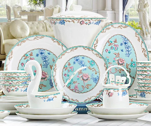 

2019 Fashion Dishes Plate Bowl Bone Porcelain Home Tableware Combination Porcelain Dishes Set Chinese Dishes Dinnerware Sets